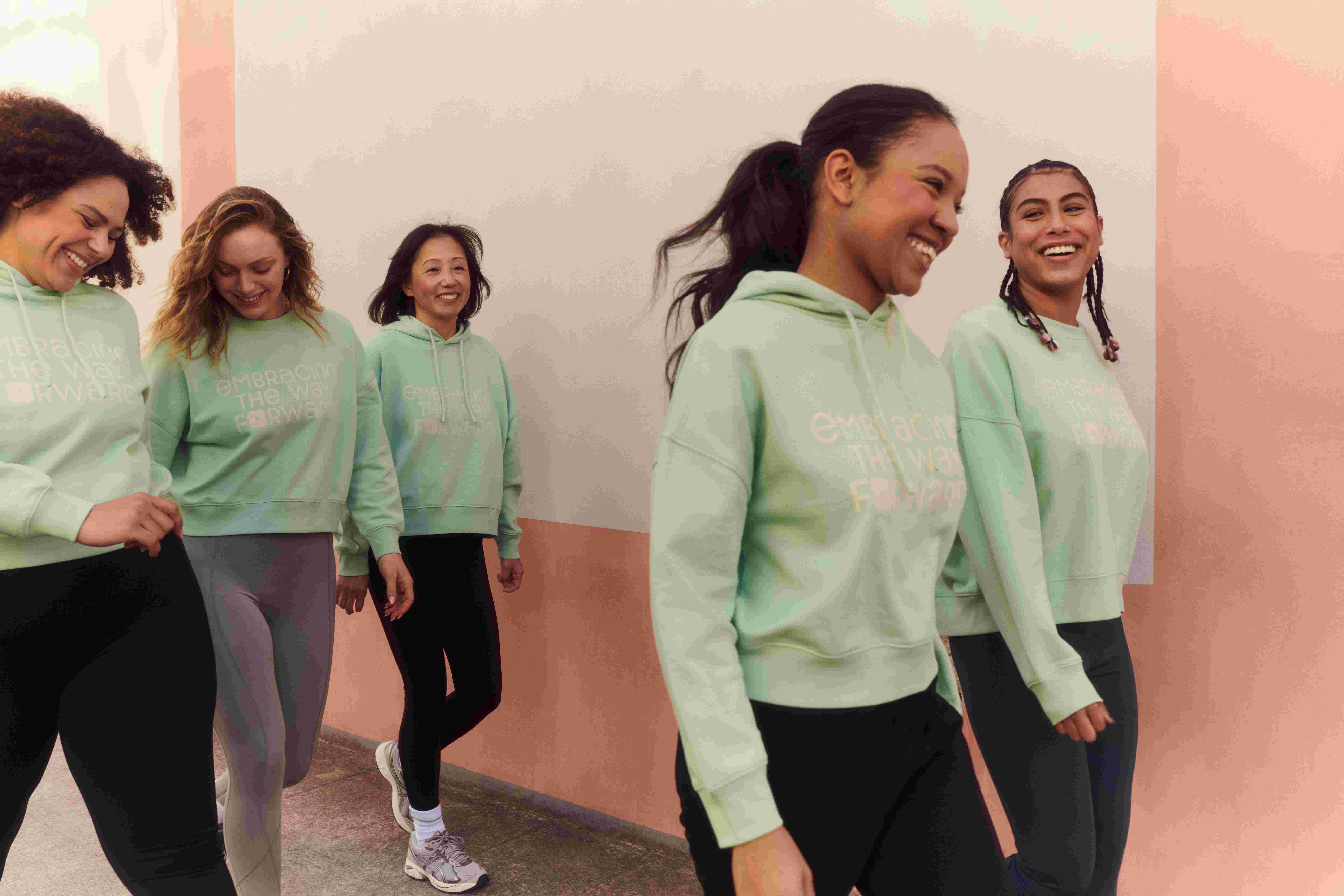 StanleyStella_AW24_Women_Running_club_Stella_Alma_Stella_Nova_02.jpg